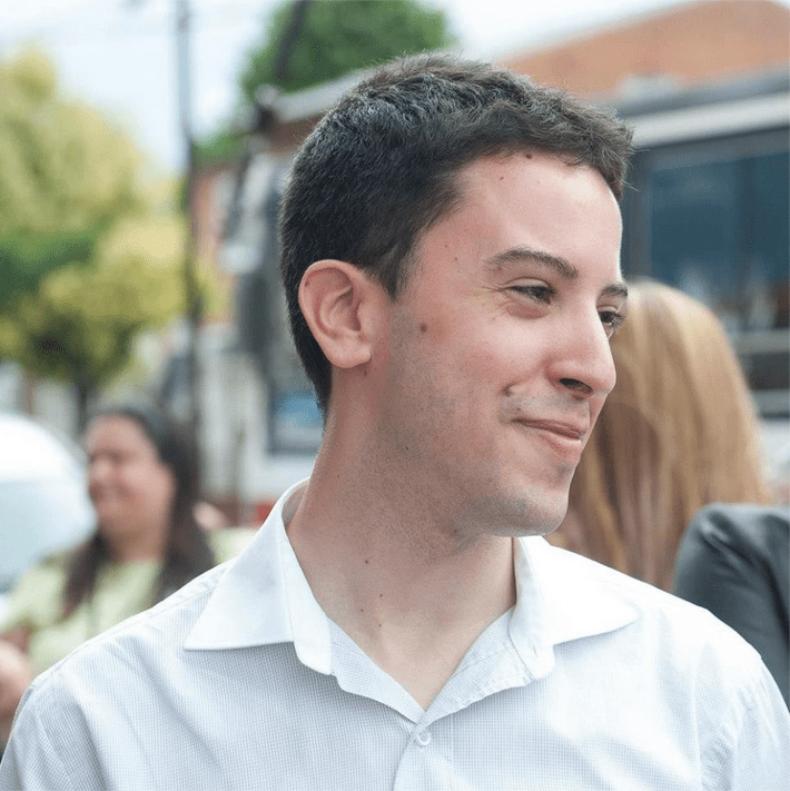 Walter Saqueta Melo, de Jugando a Invertir: «Todos deberían saber de finanzas»